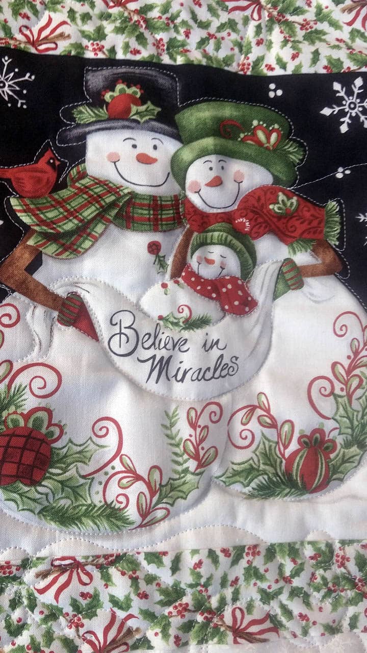 quilting echos a snowman shape to add emphasis